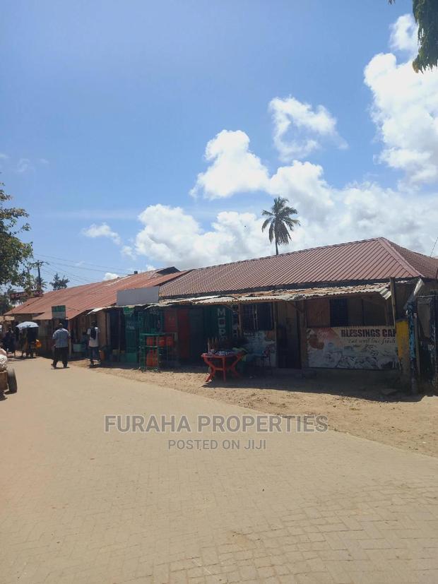 For Sale 22 Stalls Building Bombolulu.