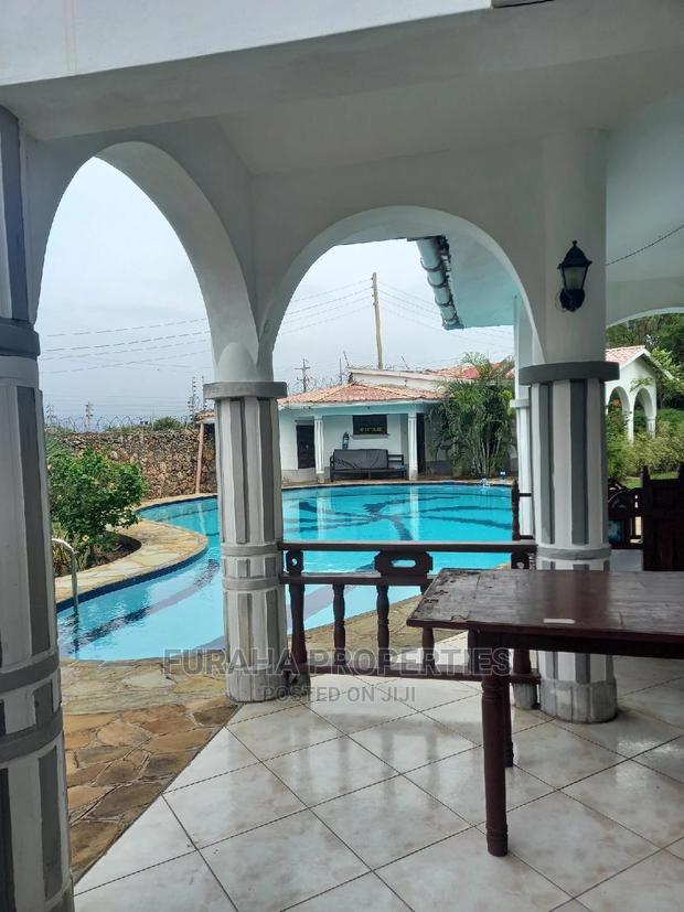 5bdrm Mansion in Shanzu for Sale