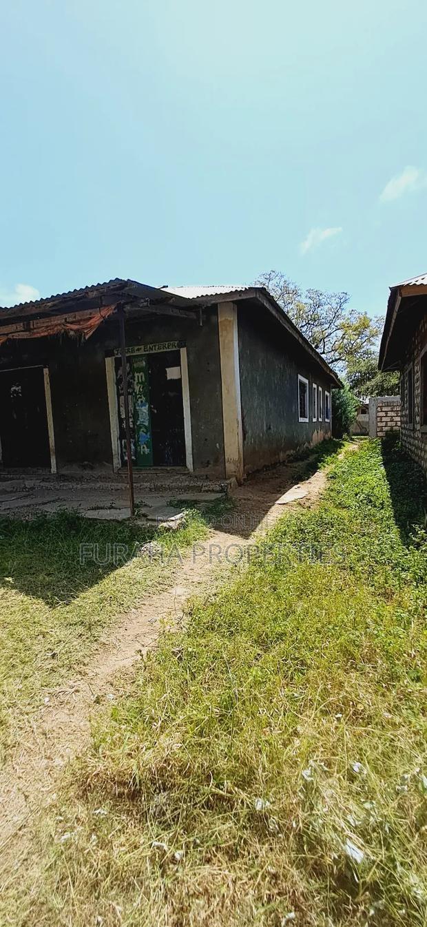 12bdrm Bungalow in Bombolulu for sale