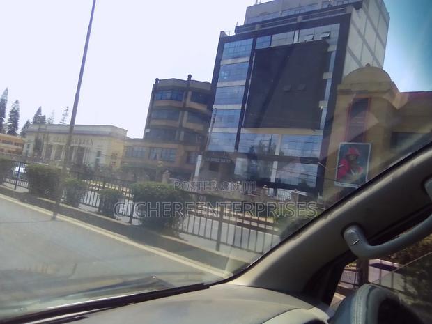 3bdrm Block of Flats in Ngara for sale