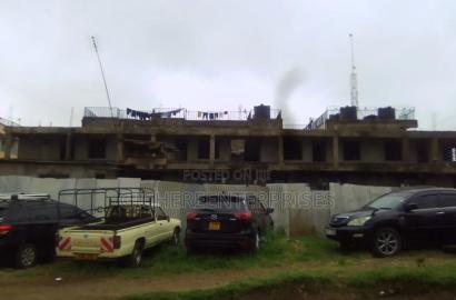 2bdrm Block of Flats in Kangundo Road, Komarock for sale