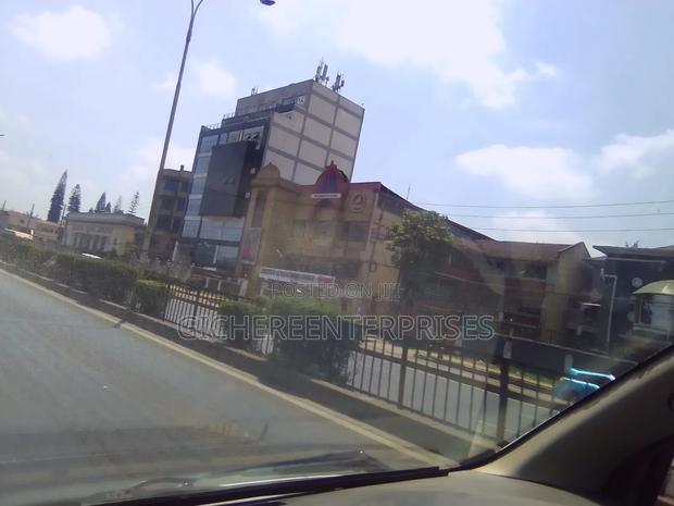 3bdrm Block of Flats in Ngara for sale