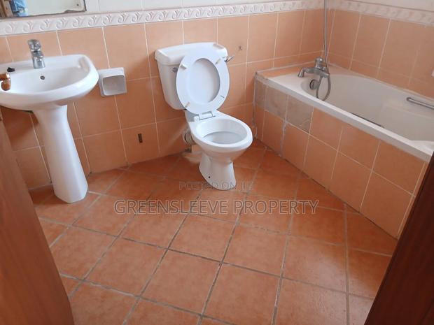 5bdrm Villa in Runda for rent