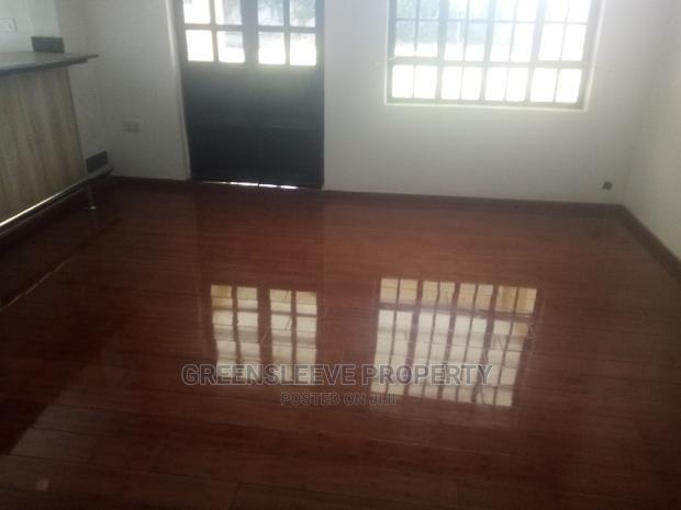 6bdrm Townhouse/Terrace in Kisembe, Hardy for sale