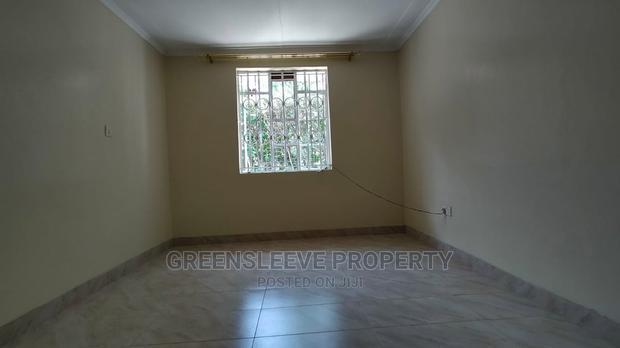 3bdrm Bungalow in Mangari Roads Karen, Hardy for Rent