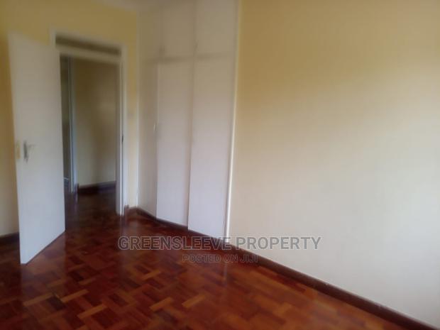 5bdrm Townhouse/Terrace in Mutero, Hardy for Rent
