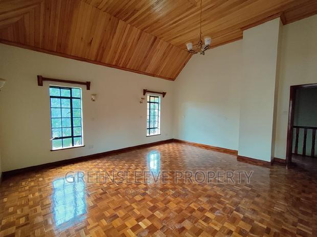 5bdrm Townhouse / Terrace in Hardly, Hardy for rent