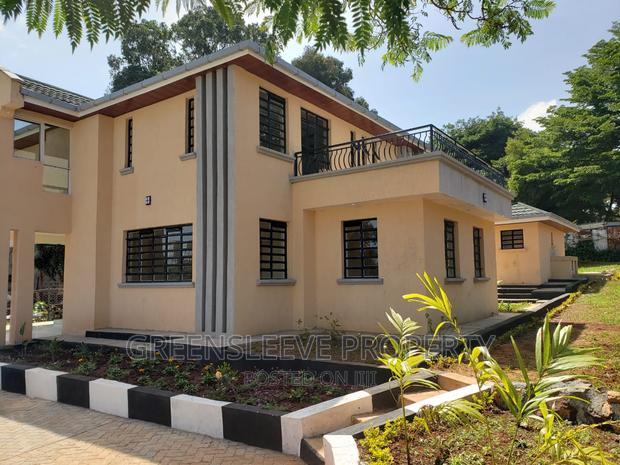 4bdrm Townhouse / Terrace in Hardly, Hardy for rent