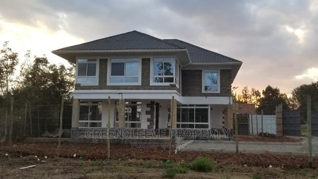 4bdrm Townhouse / Terrace in Bongain, Karen C for Rent