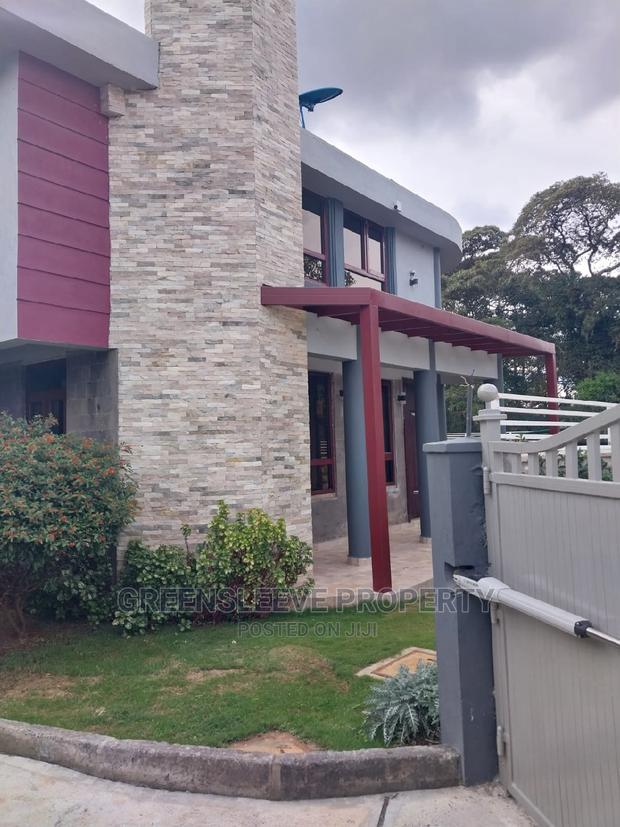 4bdrm Mansion in Mutero Kirarapion for rent