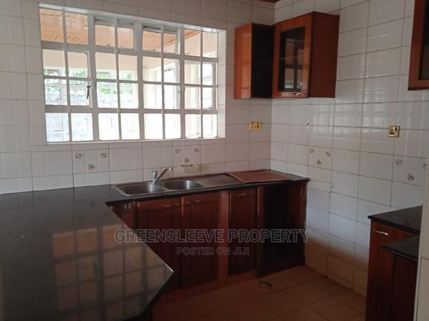 4bdrm House in Livington, Lavington for Rent