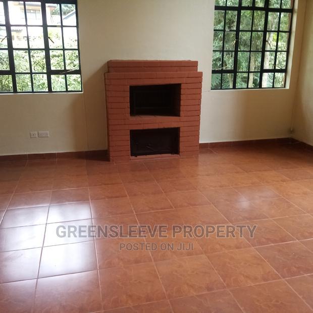 4bdrm Townhouse in Hardy for Rent