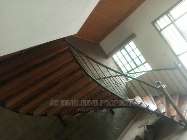 6bdrm Maisonette in Karen Plan for Rent