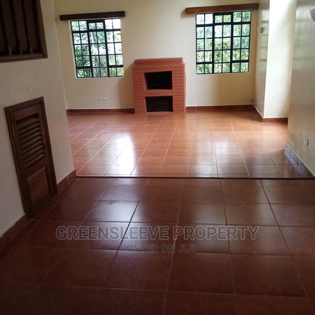 4bdrm Townhouse in Hardy for Rent