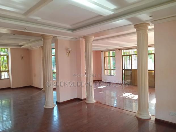 6bdrm Maisonette in Karen for rent