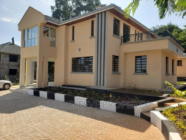 4bdrm Townhouse / Terrace in Hardly, Hardy for rent