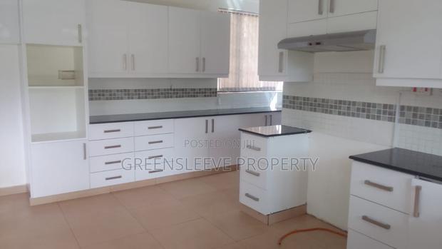 5bdrm Townhouse / Terrace in Karen for rent