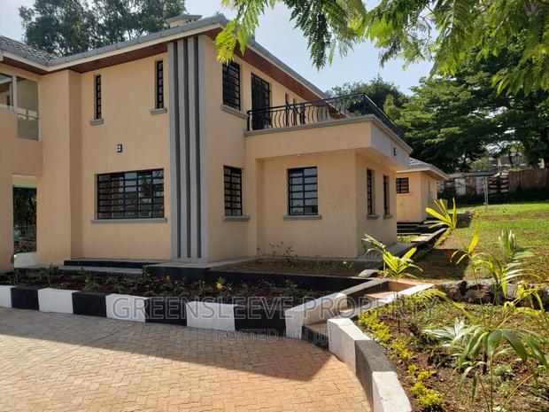 4bdrm Townhouse / Terrace in Hardly, Hardy for rent