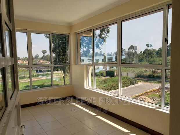 4bdrm Townhouse / Terrace in Hardly, Hardy for rent