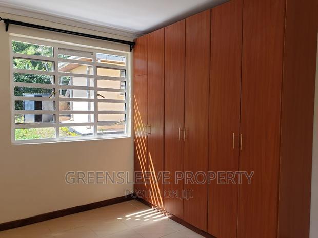 4bdrm Townhouse / Terrace in Hardly, Hardy for rent