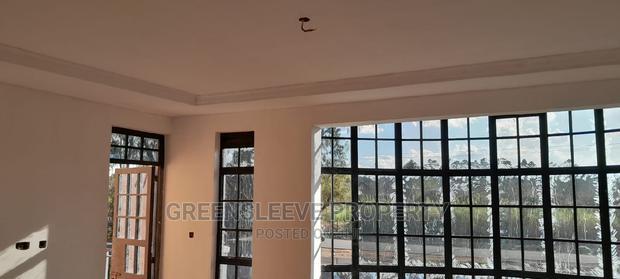 5bdrm Villa in Karen Hub for Rent