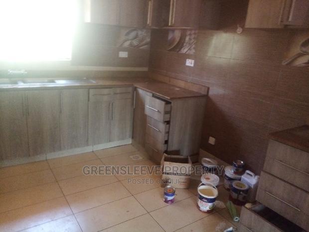 5bdrm Townhouse / Terrace in Hardy for Rent