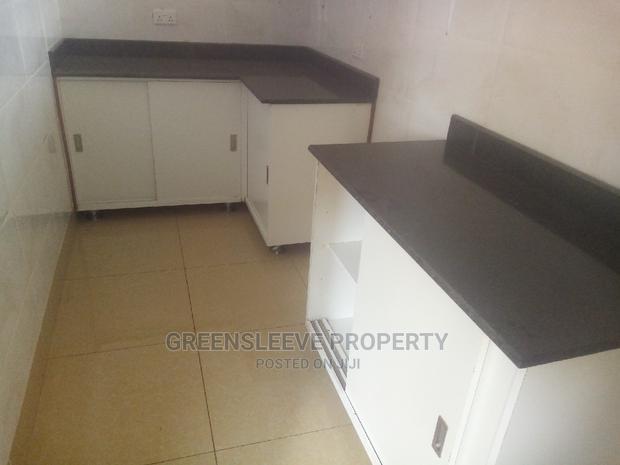 6bdrm Townhouse/Terrace in Kisembe, Hardy for sale