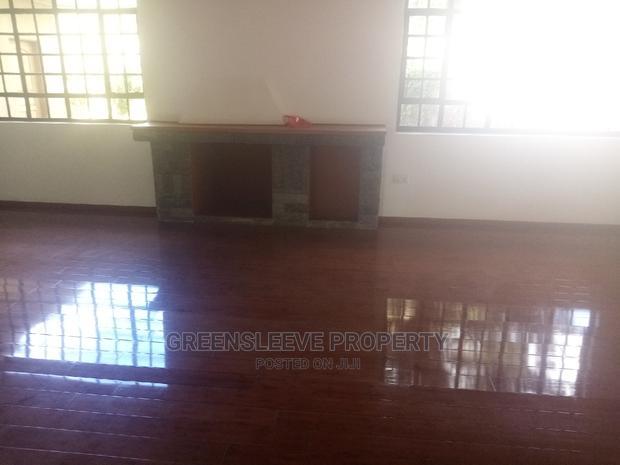 6bdrm Townhouse/Terrace in Kisembe, Hardy for sale