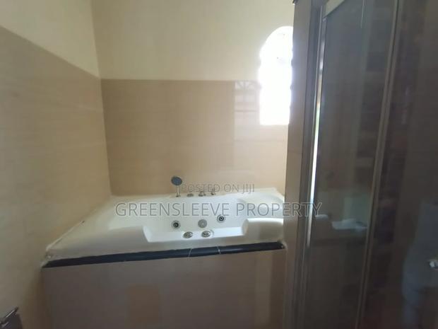 5bdrm Townhouse / Terrace in Karen for rent