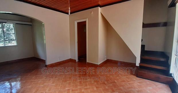 4bdrm Bungalow in Karen Dangorrit Road for rent