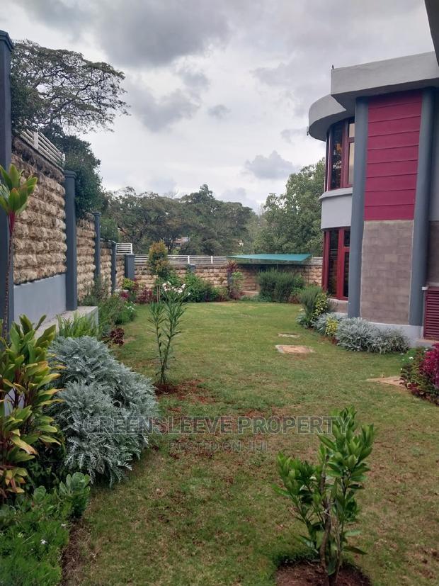 4bdrm Mansion in Mutero Kirarapion for rent