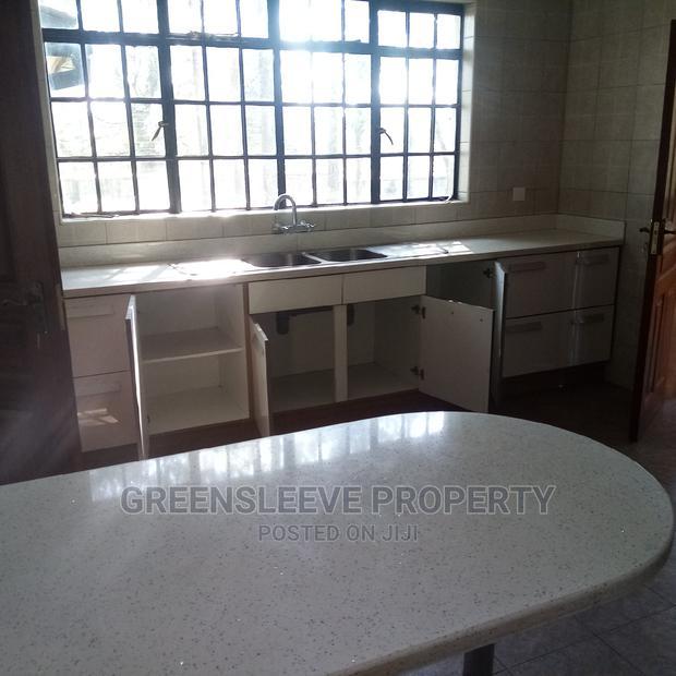 4bdrm Townhouse / Terrace in Hardy for rent