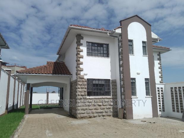 4bdrm Townhouse / Terrace in Karened, Kikuyu for rent