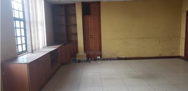 Warehouse on 1st Floor or Commercial Space to Let