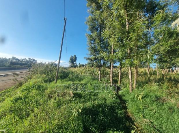 Highway Prime Plot for Sale 3/4-Acre Nakuru-Nairobi