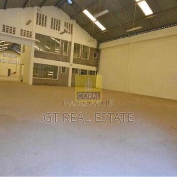 Massive 10,000 SQFT Warehouse for Rent