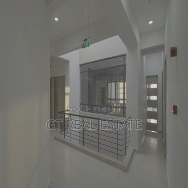 Spacious 1300 SQFT Office Spaces for Sale!