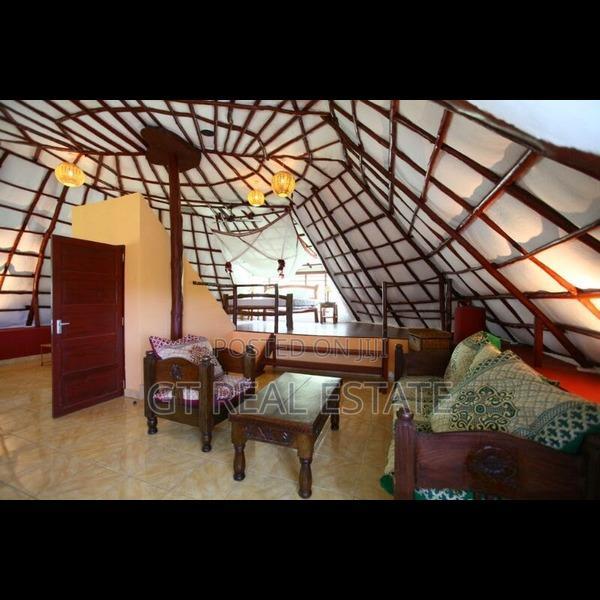 Furnished 12bdrm Villa in Diani for sale