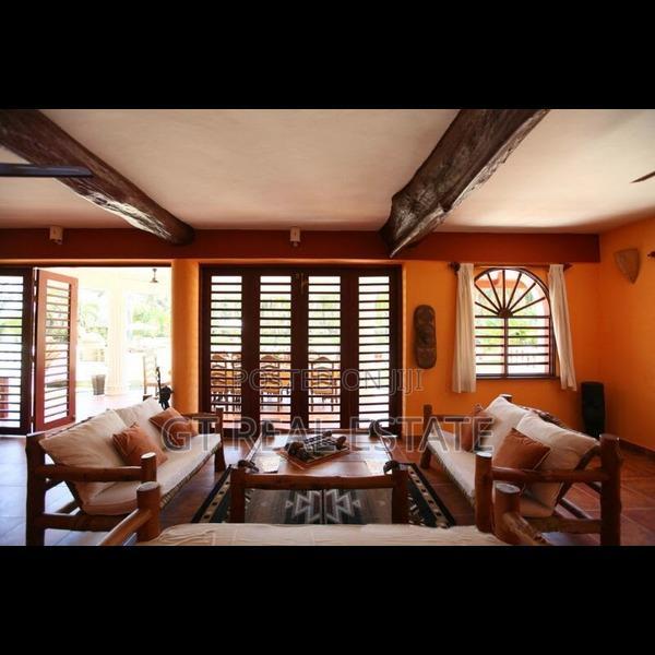 Furnished 12bdrm Villa in Diani for sale