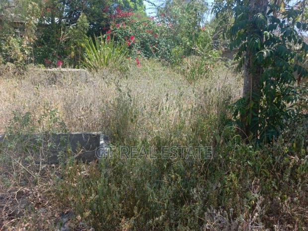 Commercial/Residential Plot for Sale.