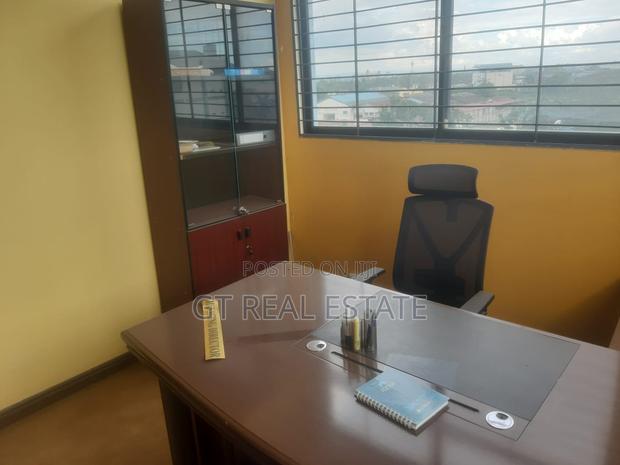 Spacious Furnished Offices Tolet.