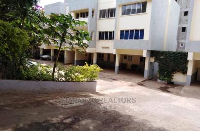 To Let: 3bedroom Commercial Apartment
