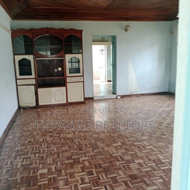 2bdrm House in Zambezi for rent