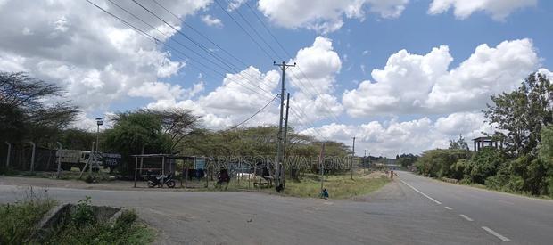 One Acre for Sale Fronting Tarmac, Pipeline Road Kiserian.
