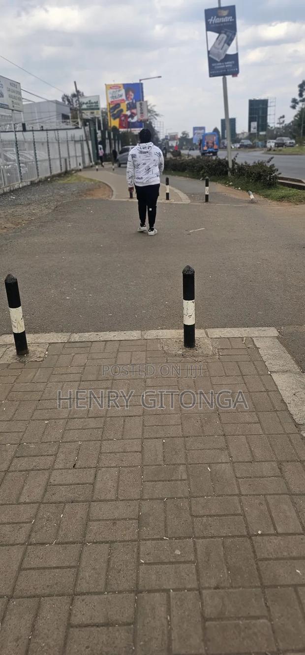 1/4 Acre for Sale Ngonh Rd on Tarmac