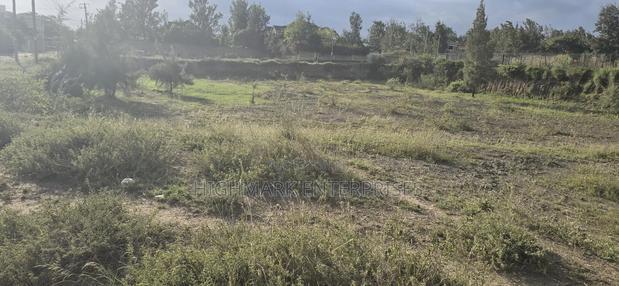 Mombasa Road: Acre for Sale in Sabaki