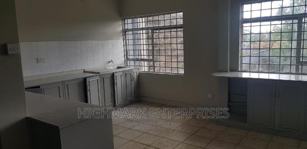 9000 Sq Feet to Let