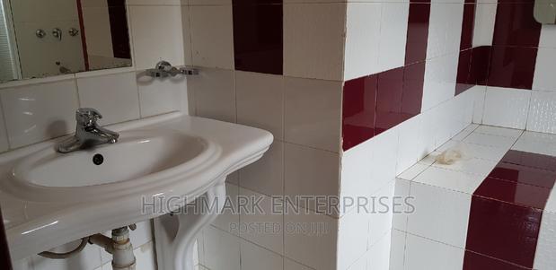5bdrm Maisonette in Ridgeways for sale
