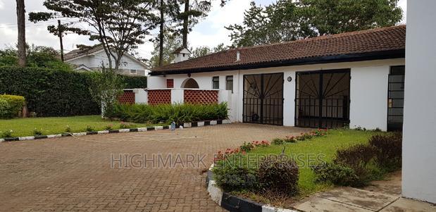 5bdrm Maisonette in Ridgeways for sale