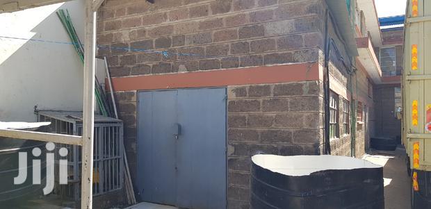 1200 Sq Feet Godown to Let